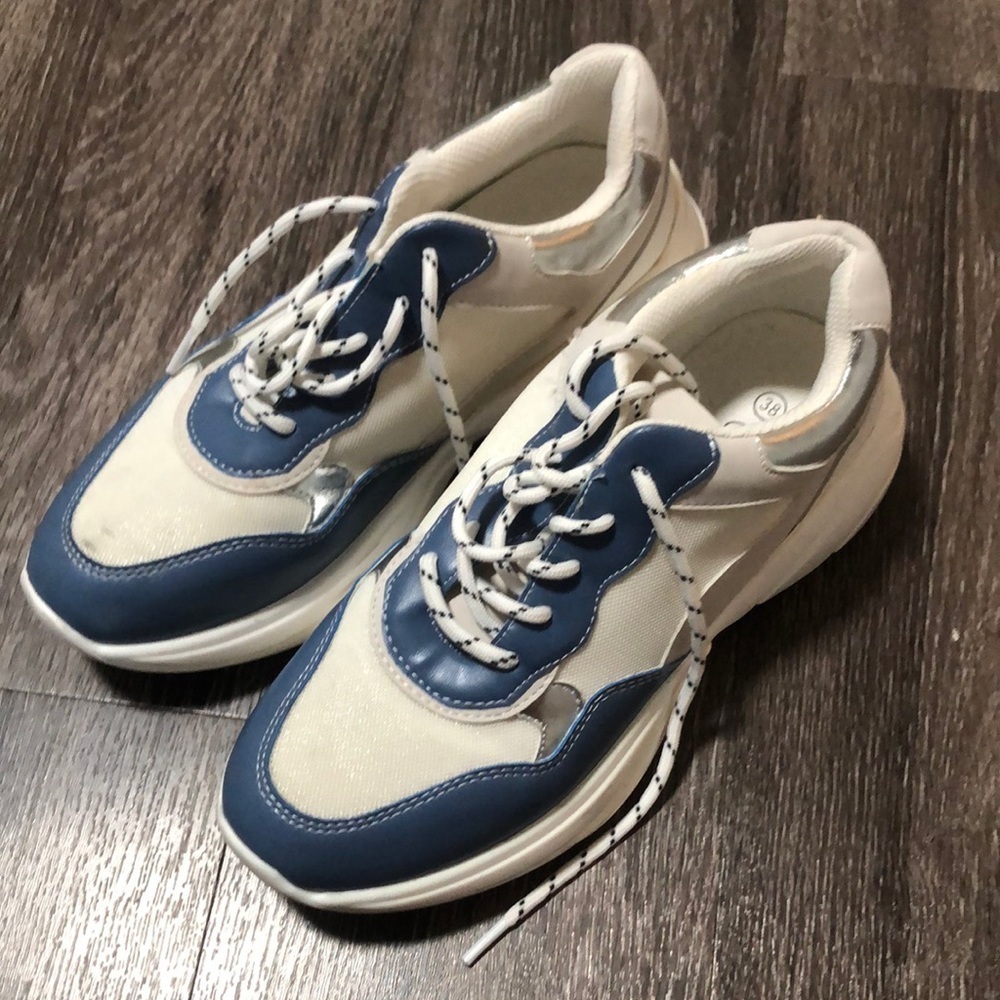 Casual Women's Blue and Cream Lace-Up Sneakers